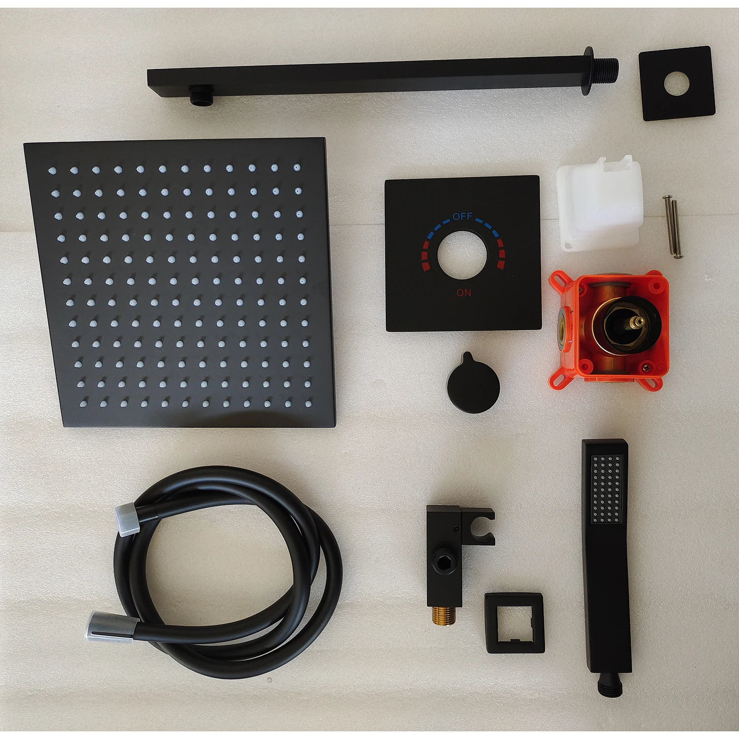 2024 Simple Style Plating Black 10 Inch Shower Head System Hot And Cold Mixer Faucet Rainfall Shower Kit