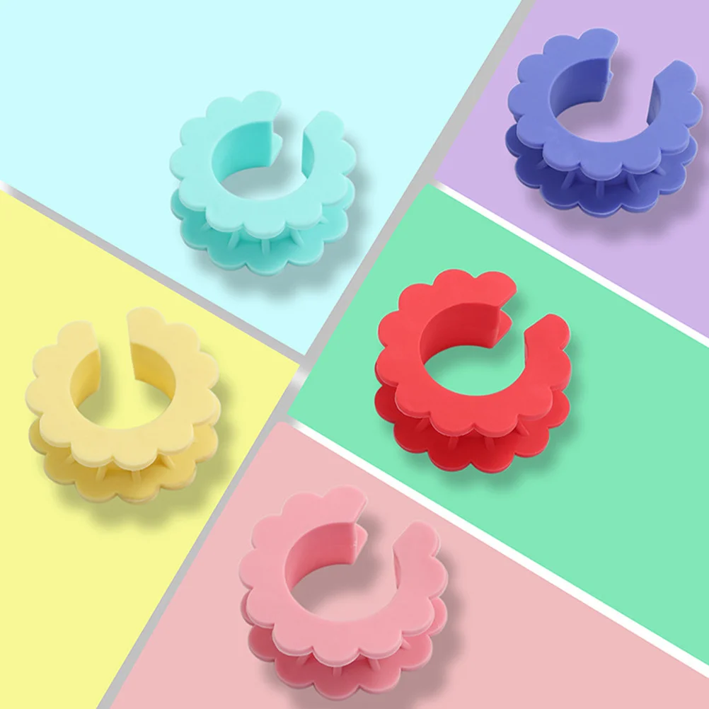 

5Pcs Silicone Hanger Windproof Buckle Flower Shaped Non-Slip Grips for Secure Clothes Drying At Home Or Travel