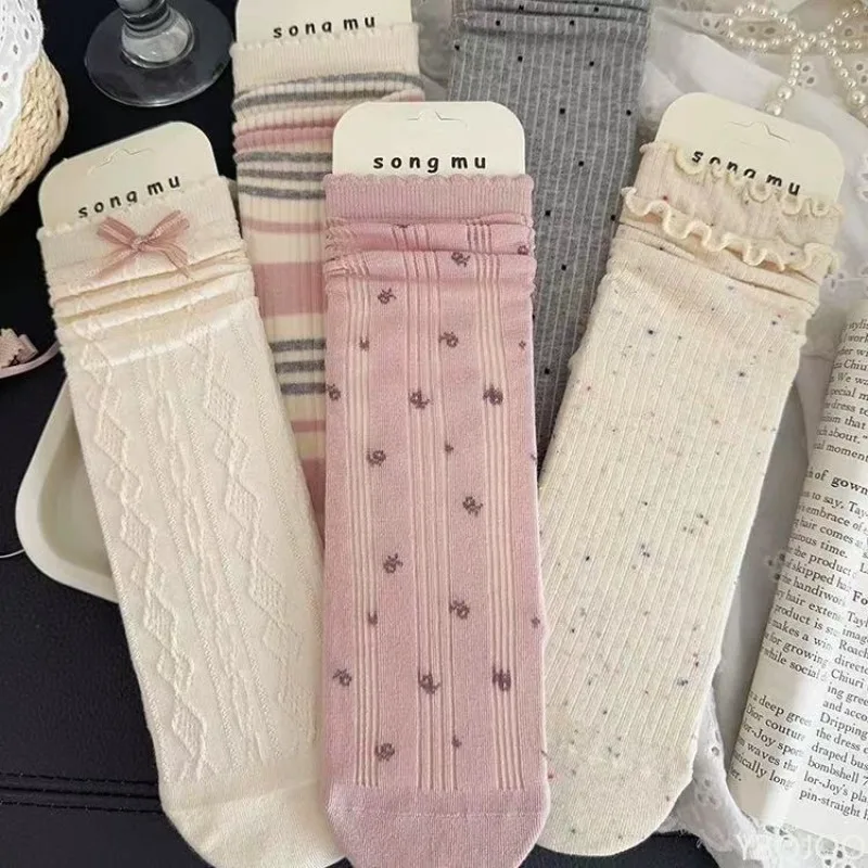 5 pairs Autumn winter simple mid tube socks fashionable versatile cute women's socks casual comfortable women's socks