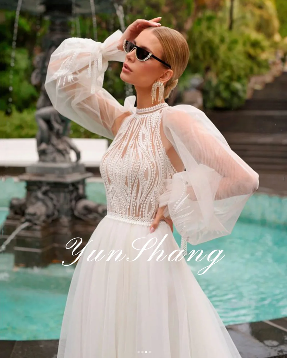 YunShang High Neck Wedding Dress With Detachable Sleeve Lace Applique Split Beach A-Line Bride Gown Btton Train Customized Woman