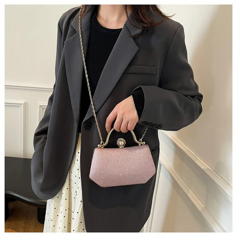 

Высококачественная женская сумка через плечо, изготовленная из овчины, с элегантным винтажным легким повседневным винтажным эффектом ​