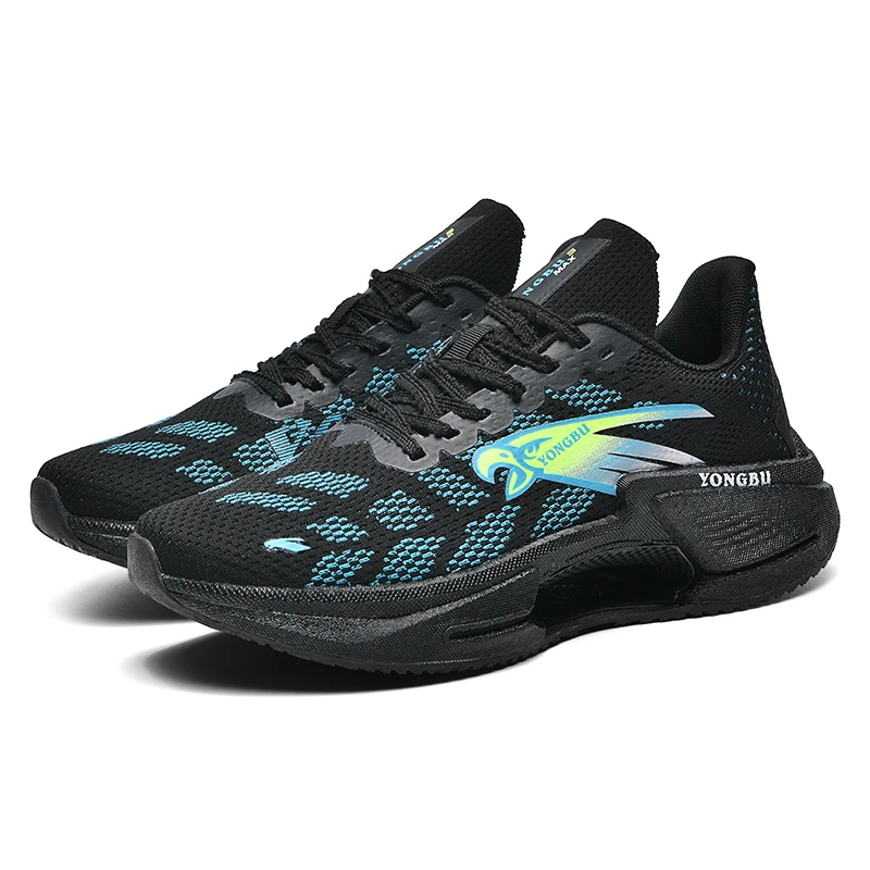 أحذية جري صيفية جديدة للمراهقين، أحذية شبكية مسامية ومقاومة للرائحة، أحذية رجالية خفيفة الوزن بنعل ناعم، بدلة