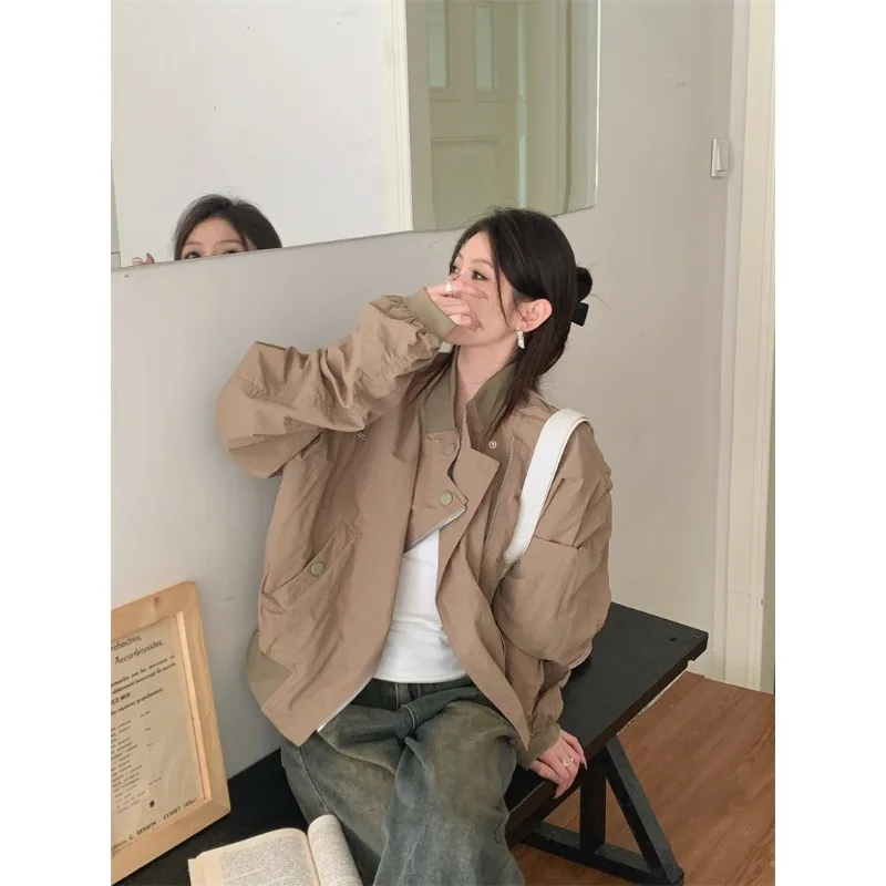 

Design Sense Zipper Long Sleeve Stitching Vertical Collar Coat Coat 2024 Women's Spring and Autumn Loose Slimming Jacket Top