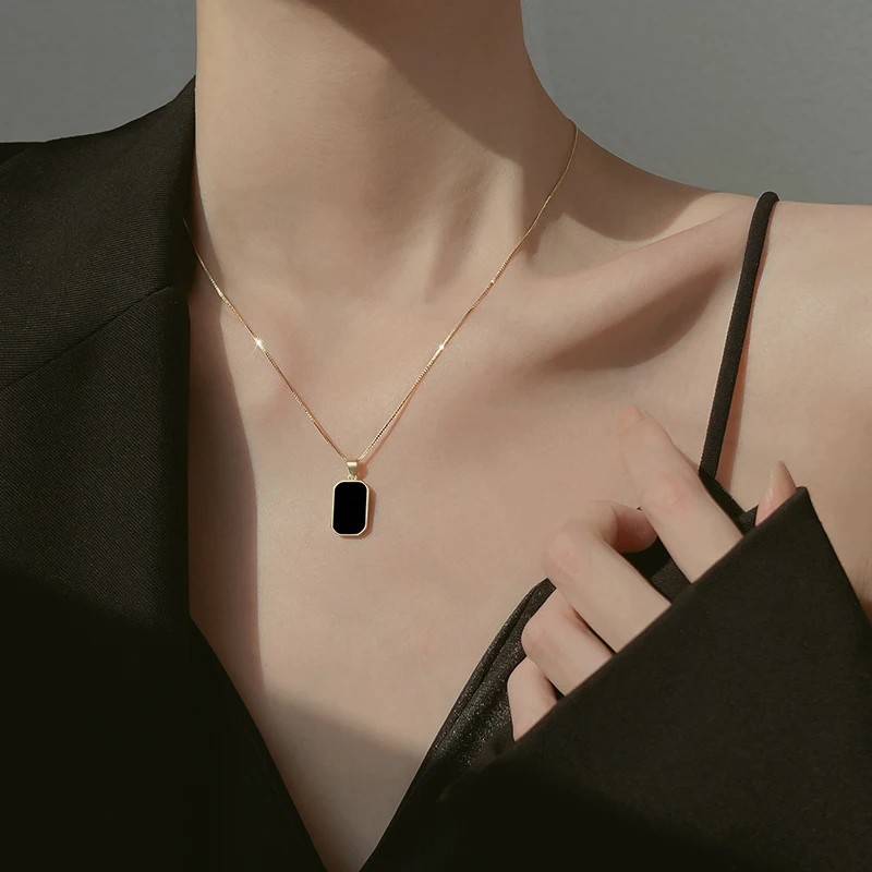 New Minimalist Rectangular Pendant Necklaces For Women Men Korean Black Epoxy Long Gold Color Metal Birthday Daily Gifts Jewelry