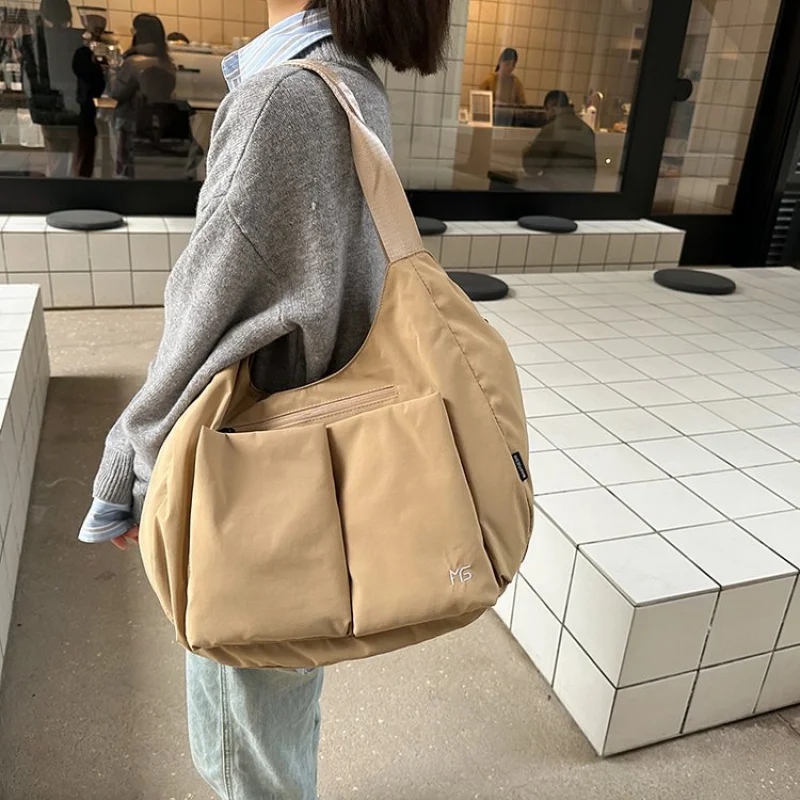 

Classic Famous Designer Women Crossbody Bag Leather Handbag Shoulder Style Elegant Timeless Appeal