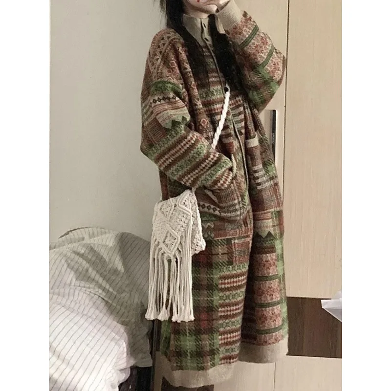 2024 New Winter Lazy Style Retro Versatile Contrasting Color Splicing Turtleneck Knitted Sweater Medium and Long Coat