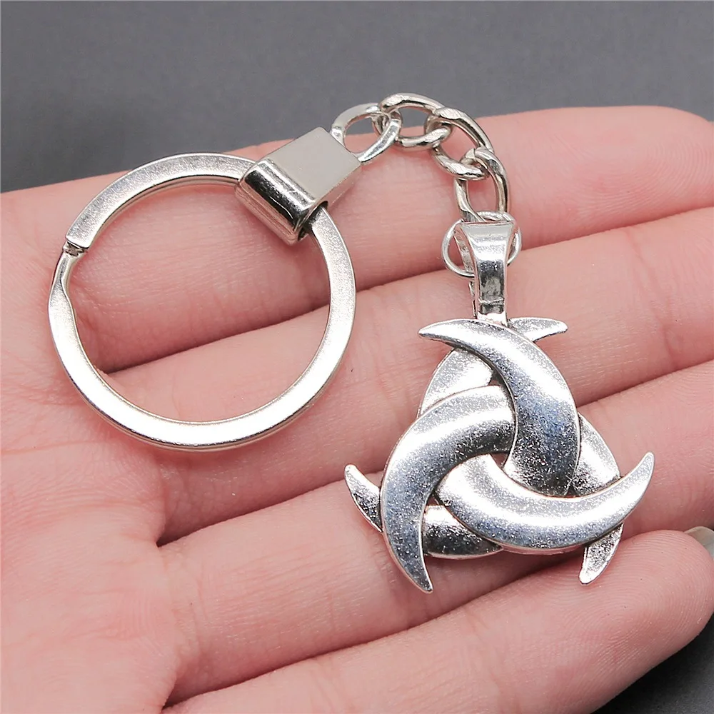 Dropshipping Antique Silver Color 36x30mm Triquetra Sign Pendant Keyring Souvenirs Gift