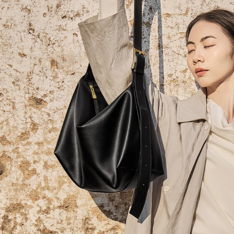 

Women's Bag Genuine Leather Women Bag Fashion New Soft Soft Simple Design Two Layer Cowhide Large Capacity Commuter Shoulder Bag