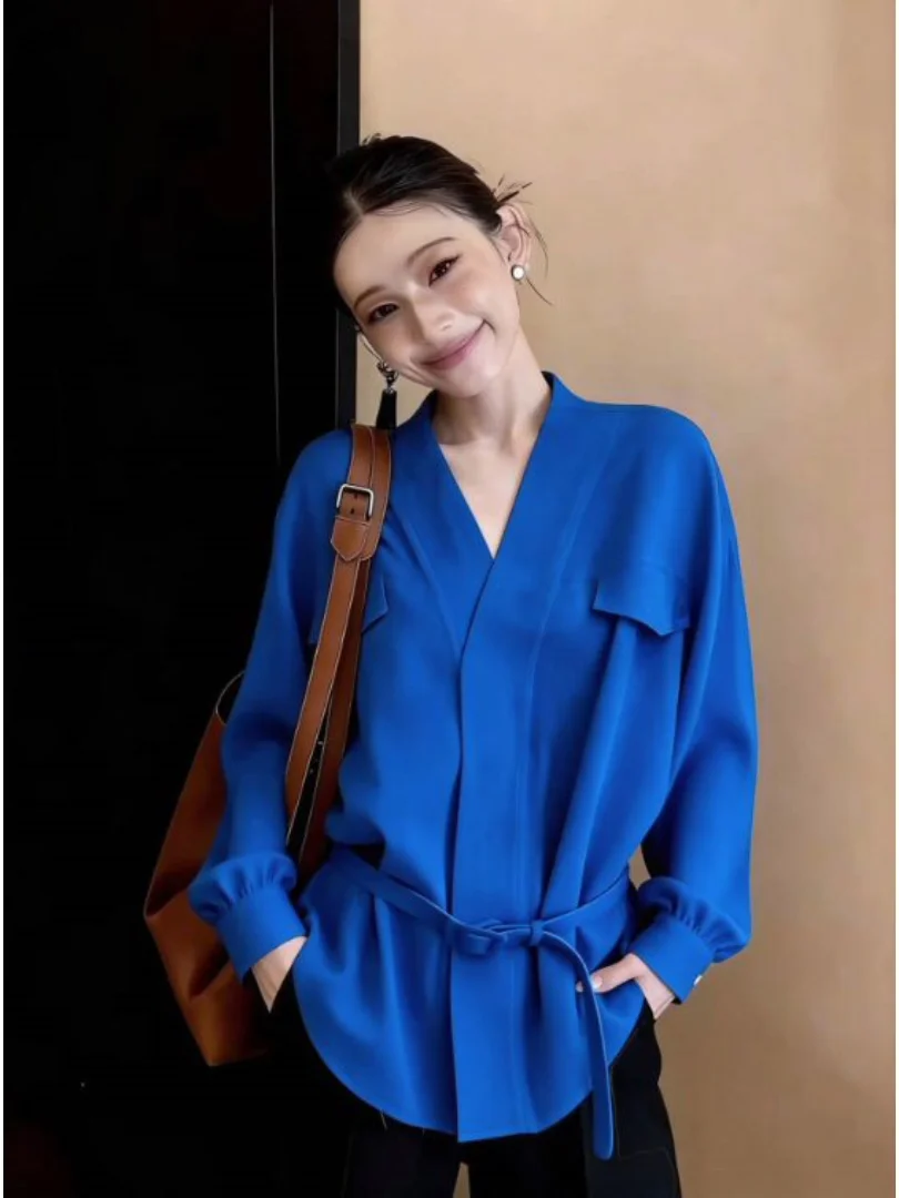 

Elegant Blue Long Sleeve V-Neck Women's Shirt Waist Cinched Belted Fashionable Versatile White Enhancing High-End Feel Top