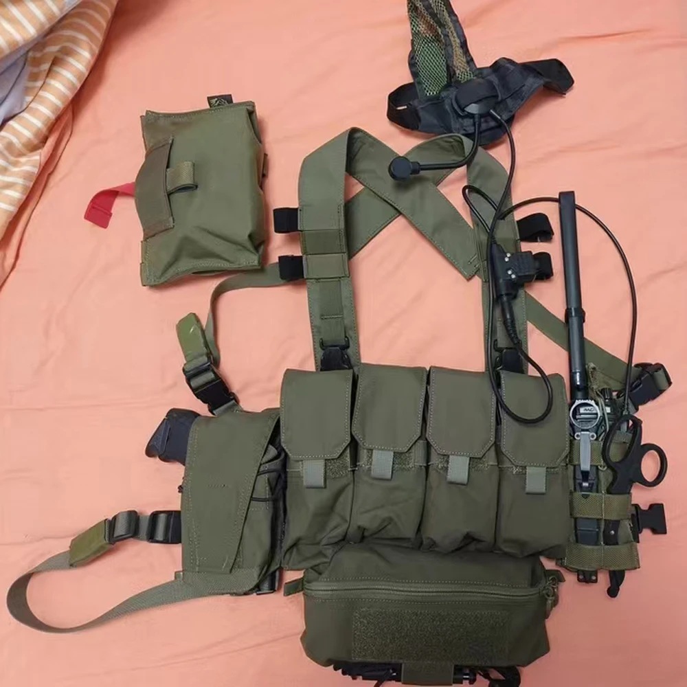 

Тактический нагрудный подсумок на четыре магазина 5.56/5.45/7.62 универсальный для активного отдыха CR05