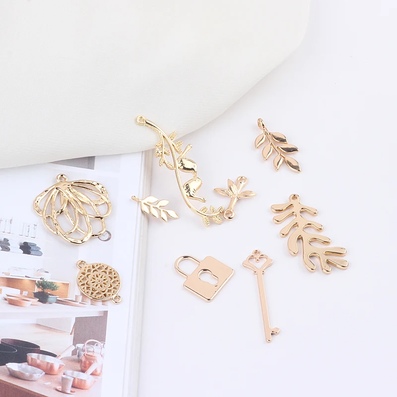 1pcs Diy Earring Accessories Simple Leaves Hollow Love Key Lock Handmade Material Earrings Bracelet Pendant Handmade Charms