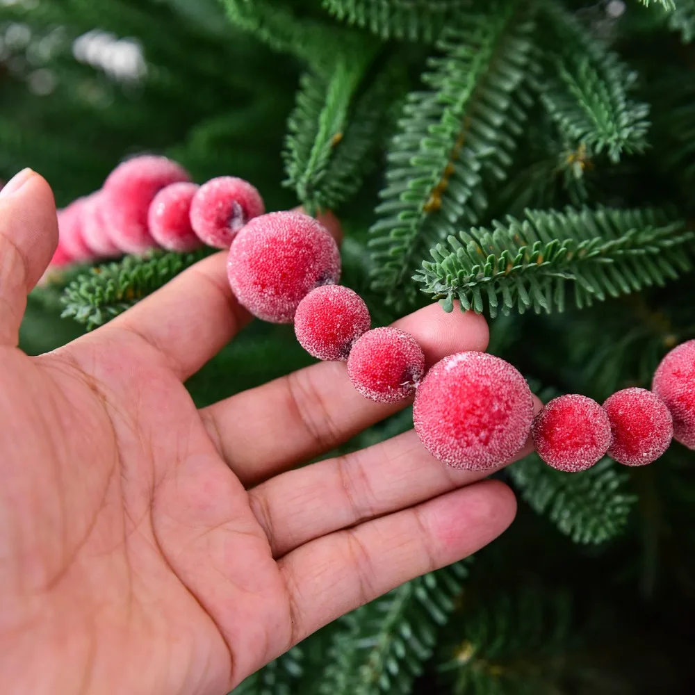 

2.75 Meters Xmas Hanging Pendant Decorative Foam Christmas Bead Chain Realistic Red Berry Pendant Window Decoration
