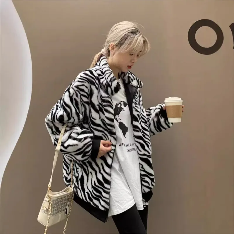 معطف فرو وصوف مختلط كبير الحجم بنمط جديد وياقة واقفة وسحاب ملابس نسائية بأنماط ملولبة #1