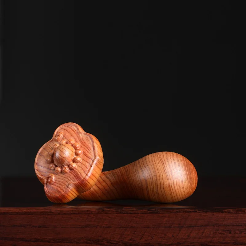 Hand Carved Cliff Cypress Wood Ruyi Scepter Figurine Feng Shui Good Fortune Prosperity Desktop Ornament Lucky Gift