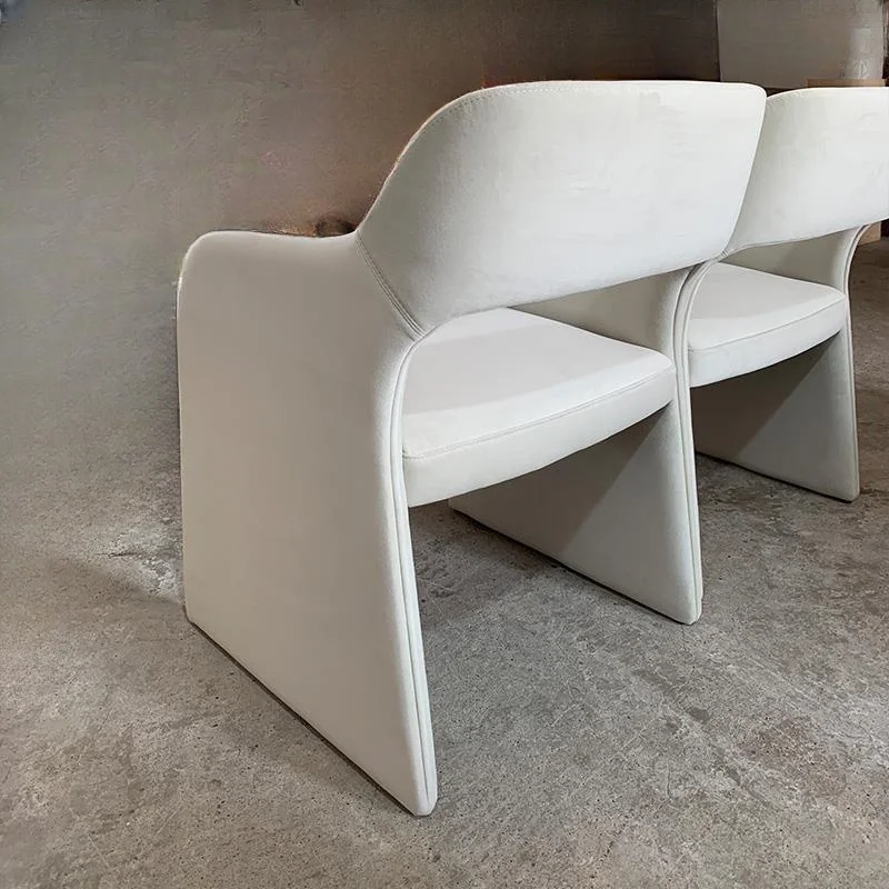 Minimalist Modern Dining Chair Nordic Light Luxury Armchair Designer Chair Model Room Hotel Dining Sofa
