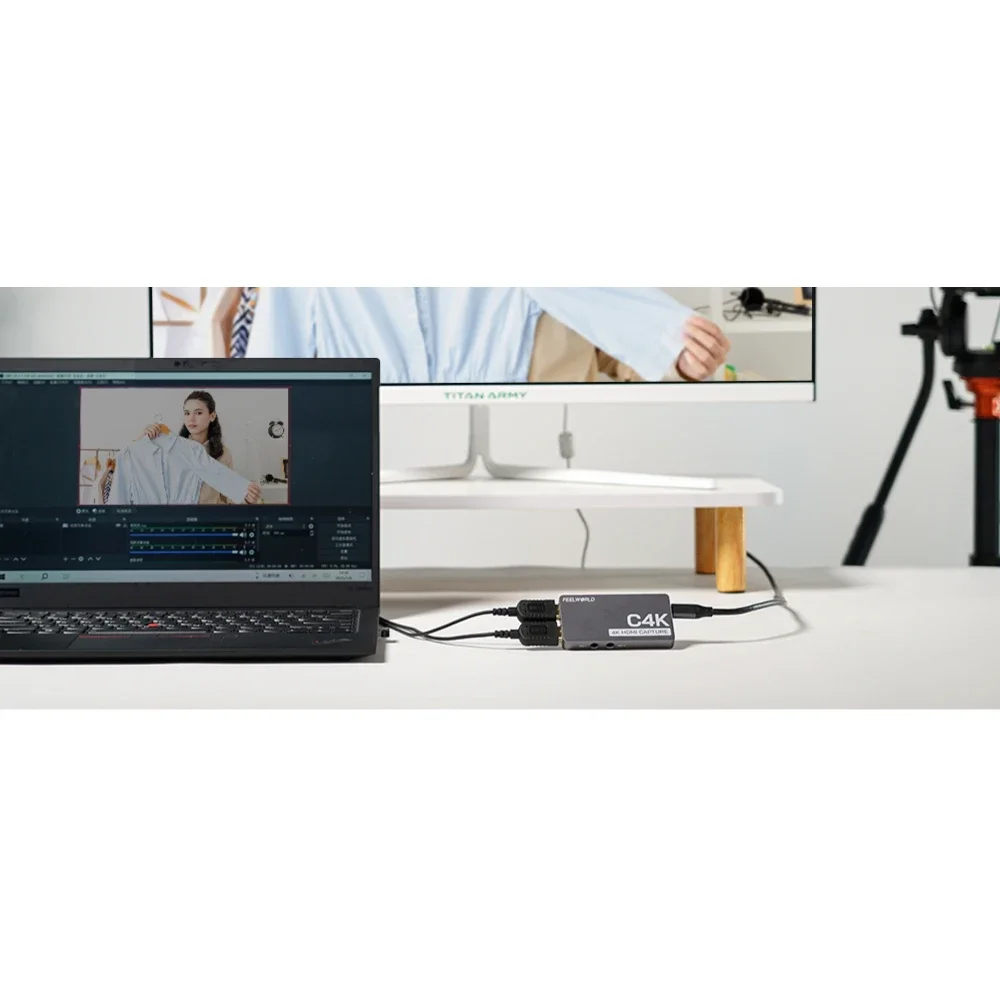 FEEWORLD C4K Lightweight 4K 60Hz in and Out USB-C Plug and Play  USB Capture Card for Streaming Gaming Video Conference