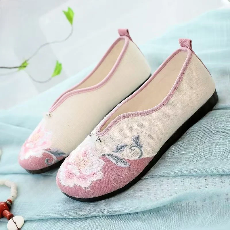 حذاء نسائي جديد بنعل مسطح ومطرز بالزهور على الطراز العرقي نعل ناعم غير قابل للانزلاق بمقدمة مستديرة سهل الارتداء من القماش خفيف الوزن #2