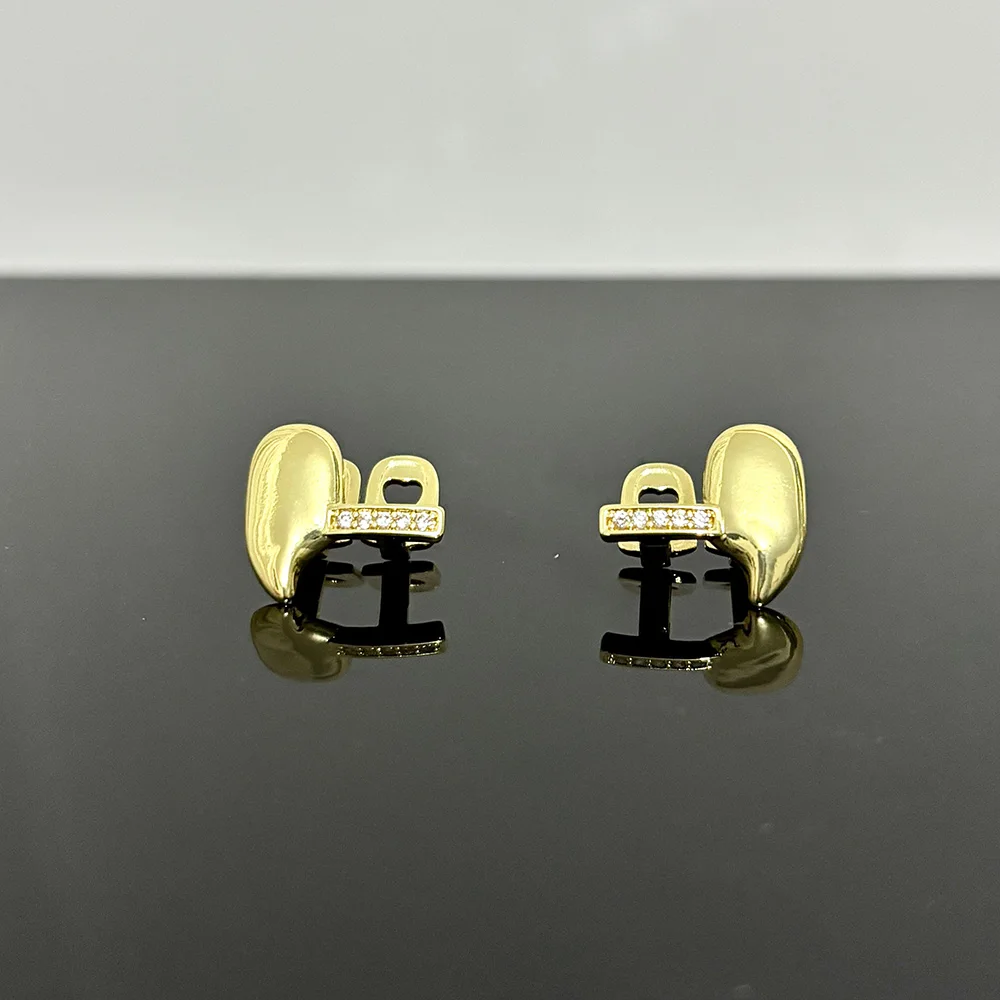 YOUNGX شريط أفقي الزركون الأسنان Grillz الأنياب للنساء الرجال المجوهرات الشرير تشيكوسلوفاكيا حجر لامع الأسنان قبعات هالوين تأثيري هدية