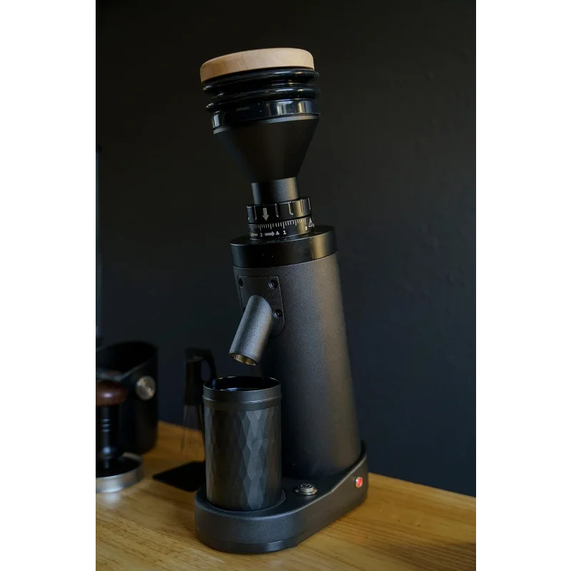 مطحنة القهوة D40+ ذات الجرعة الواحدة (أسود)