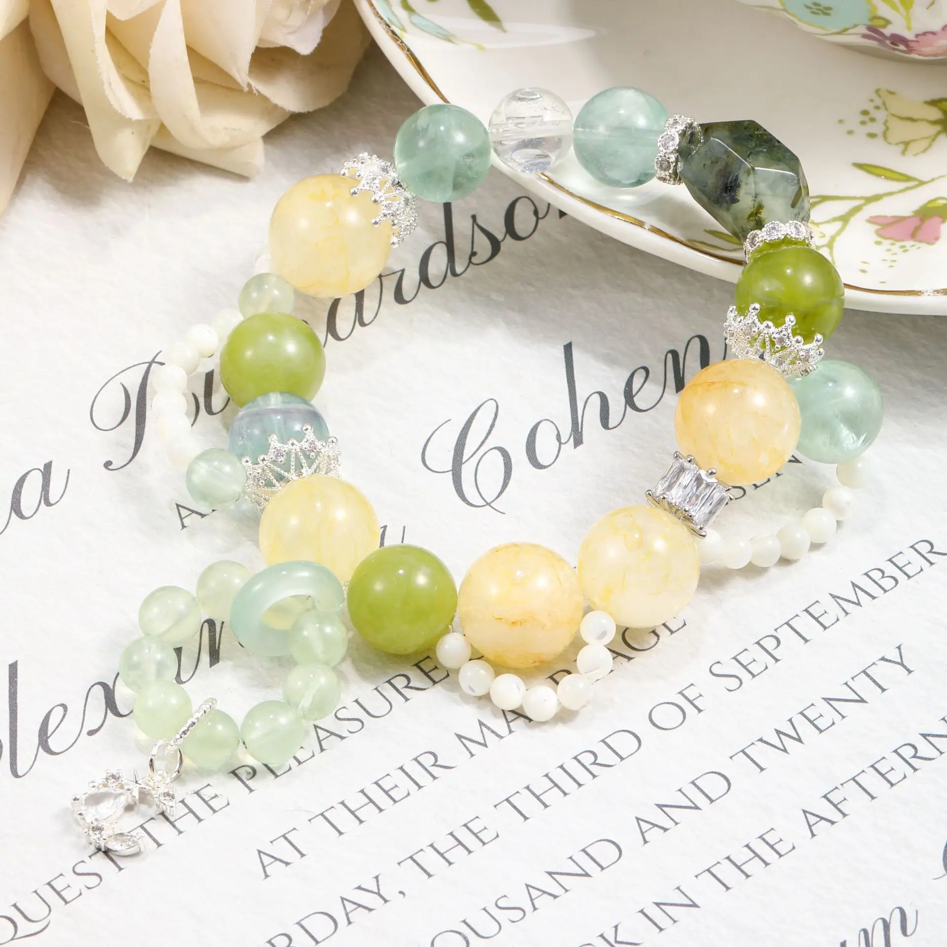

Butterfly Fairy DIY Design Natural Grape Stone Green Fluorite Xiuyu Crystal Fashion Versatile Bracelet Lucky Hand String