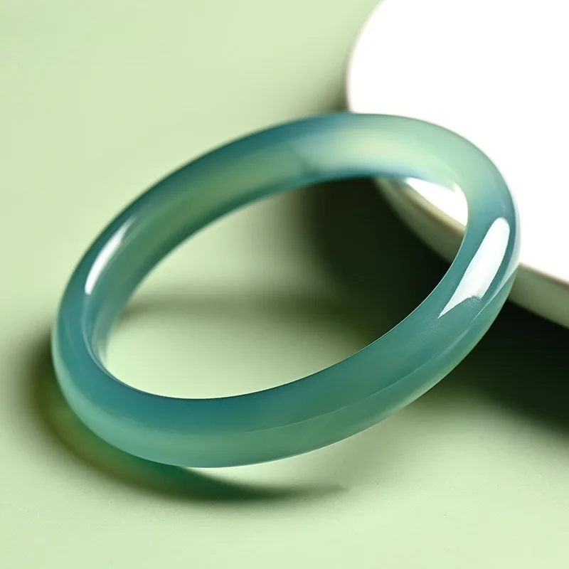 

Natural Lake Green Agate Chalcedony Oil Cyan Gradient Bracelet Distant Mountain Dai Girl Mid-mountain Half Water Jade Bracelet