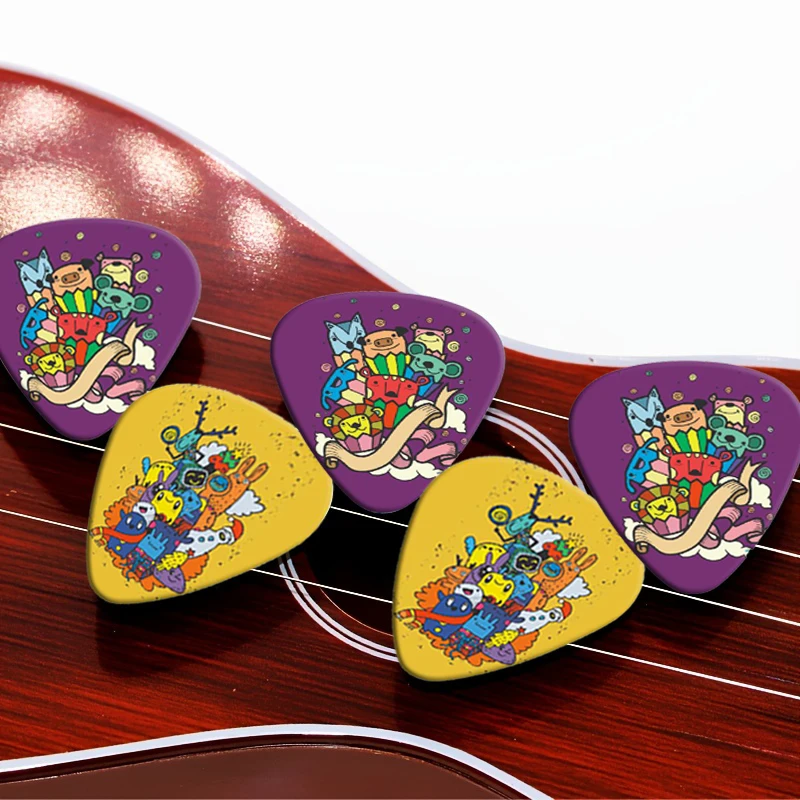 SOACH 10Pcs/lot 0.71 0.46 1.0mm Thickness Cartoon Graffiti animal Guitar Picks Pattern Guitar Paddles Guitar Accessories pick