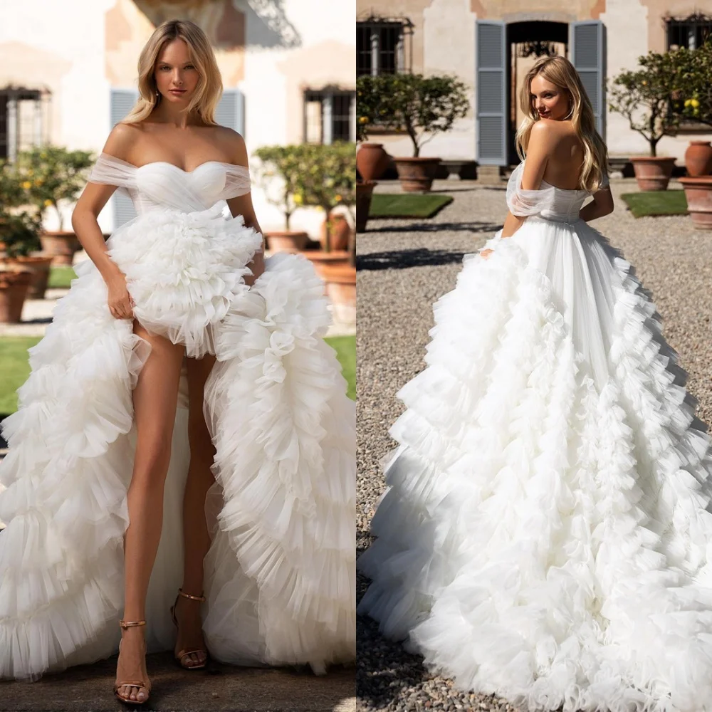 

Customized White Tulle Wedding Dress Simple Strapless Off the Shoulder Short Sleeves Bridal Gowns Chapel Train Backless Dress