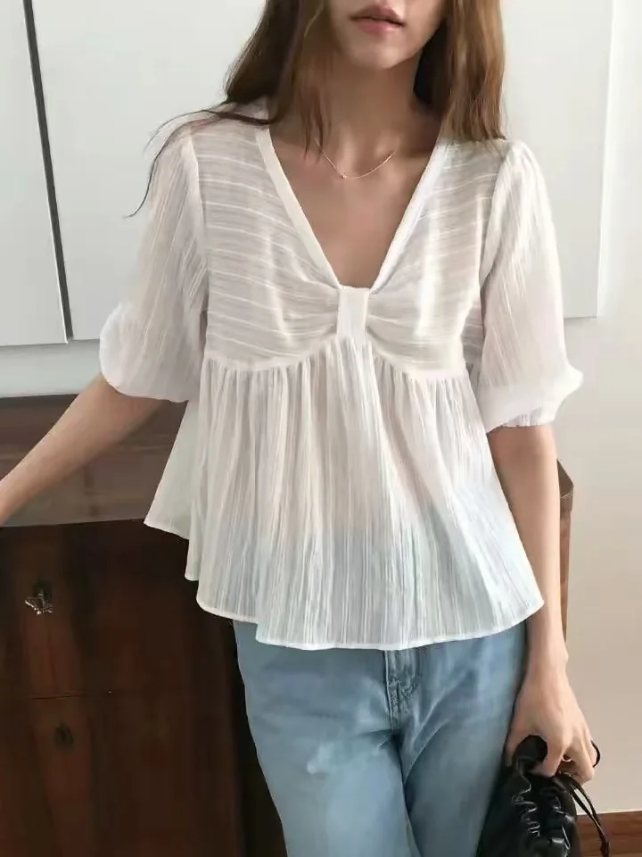 

Chic Salt System Women's Shirt Spring 2026 Loose Fit V-Neck Half Sleeve Slimming Korean Style Fashionable Casual Top