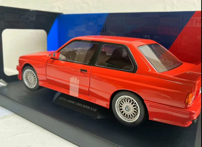 Diecast 1:18 Scale E30 M3 1989 Car Simulation Alloy Car Model Toy Collectible Gifts Ornaments