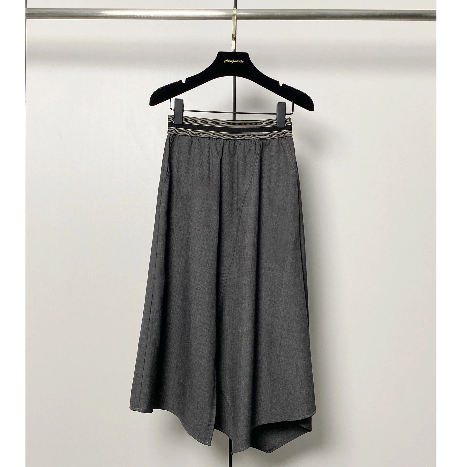

Ele Casual Mid-Length Asymmetrical Skirt with Elastic Waist for Spring Summer 2024 Faion Ladies' Premium Skirts