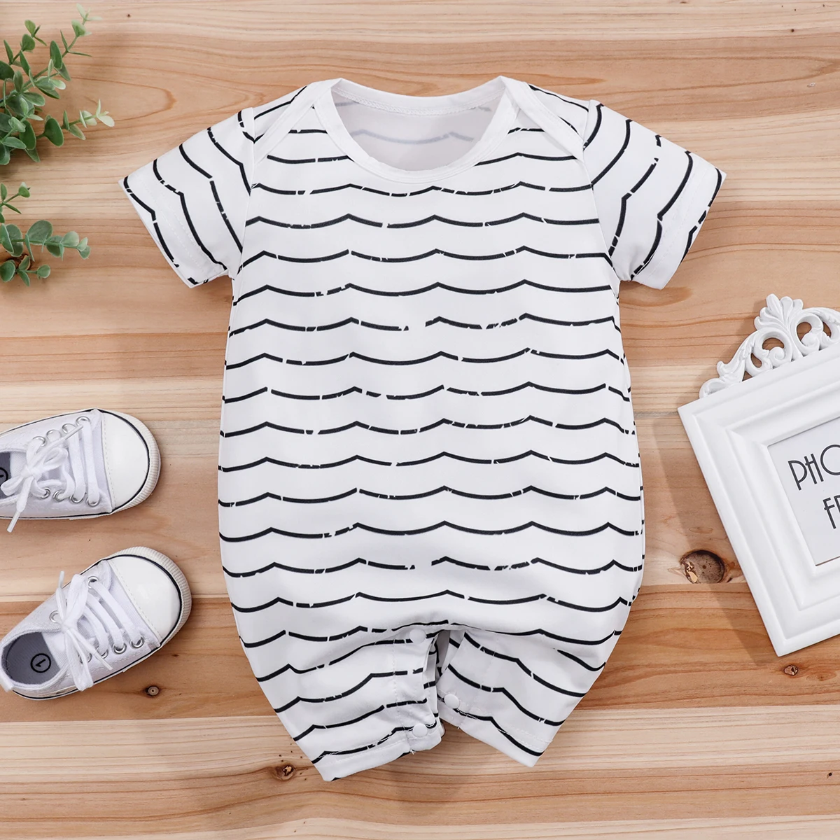 

IURNXB Baby Romper Short Sleeve One Piece Boys Girls Newborn Infant Bodysuit Cute Stripe Jumpsuit Summer Playsuit Outfits 1-18M
