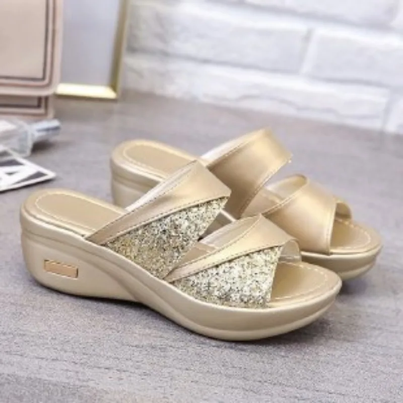 2024 Summer New Fashion Large Women\'s Sequin Slippers Wearing Open Toe Leather Surface for Comfort Thick Sole Shoes for Women