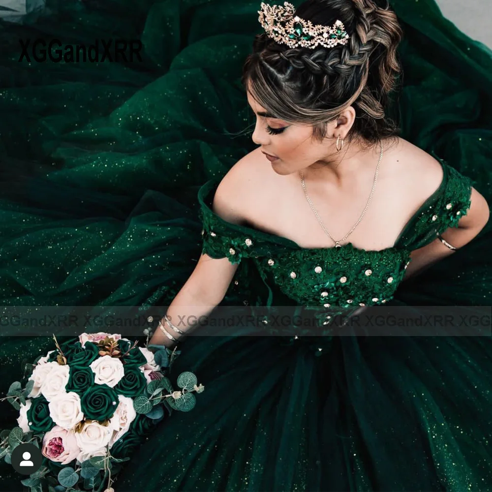 Gaun zamrud hijau Quinceanera kustom 2025 gaun bola Tulle kristal manik-manik berkilau manis 16 gaun payet Vestidos De 15 Anos