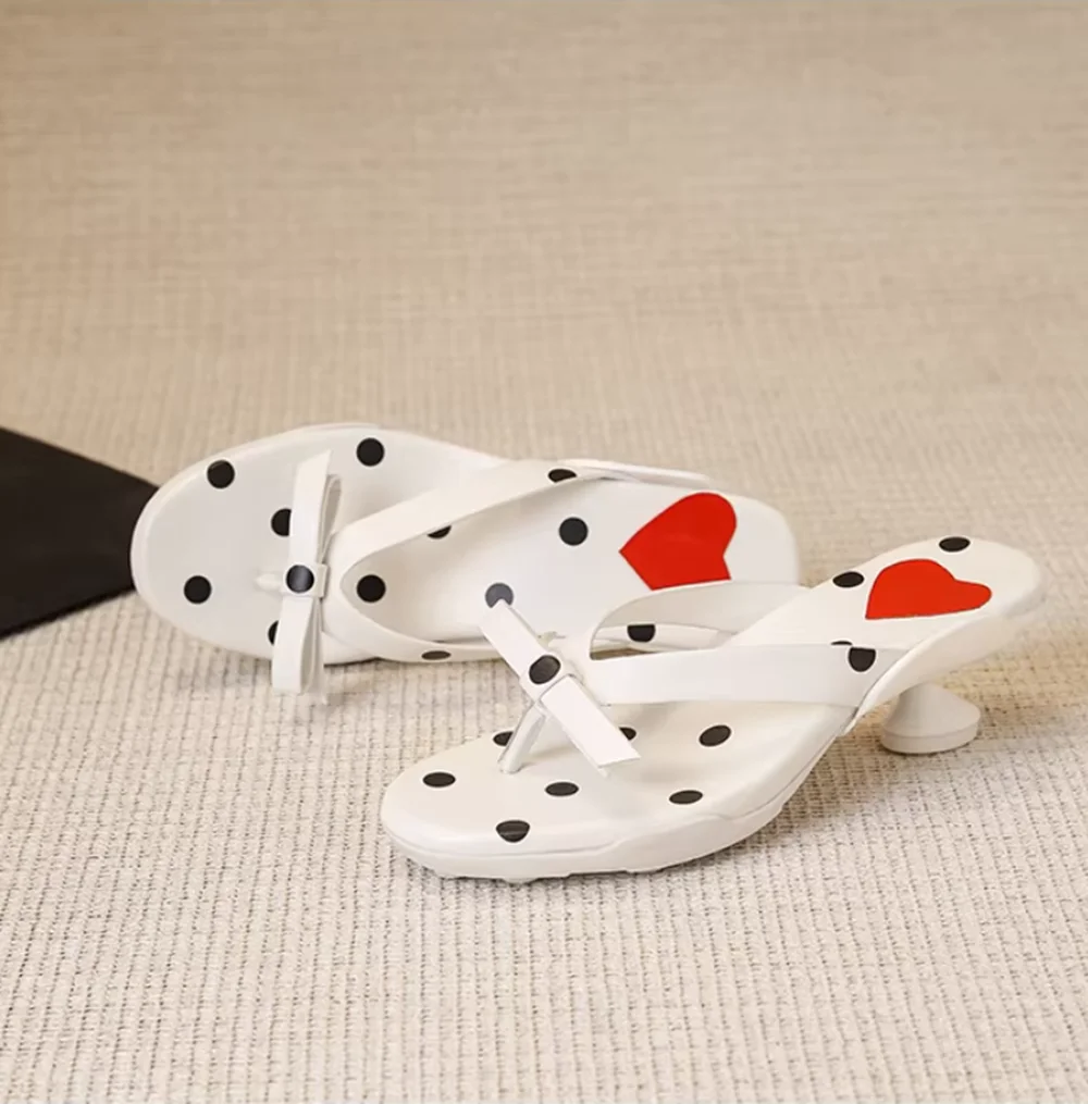 Polka Dot Red Heart Thong Sandals Black White Color Block Chunky Sole Kitten Heel Bow Decoration Retro Round-Toe Casual Sandals view 5