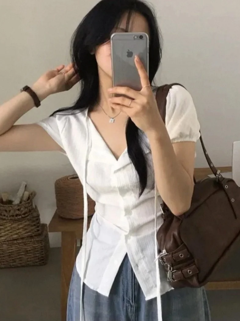 Ele White irt voor dames chique V-Ne riem slim fit zomer 2025, topkwaliteit materiaal, comfortabele, faionable damesblouse