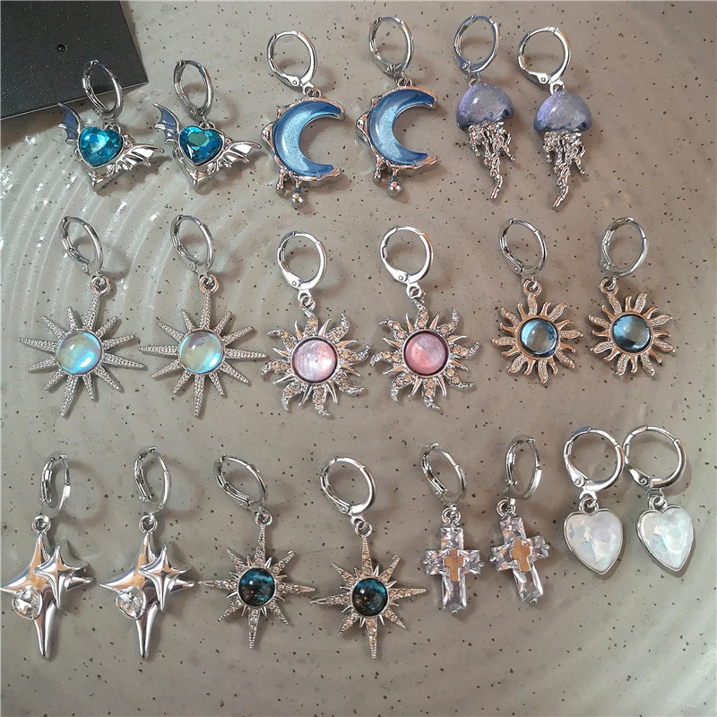 Goth Y2K Vintage lindo sol Luna estrella corazón colgante pendientes para mujeres Egirl gótico único 2000s EMO joyería escena accesorios nuevo
