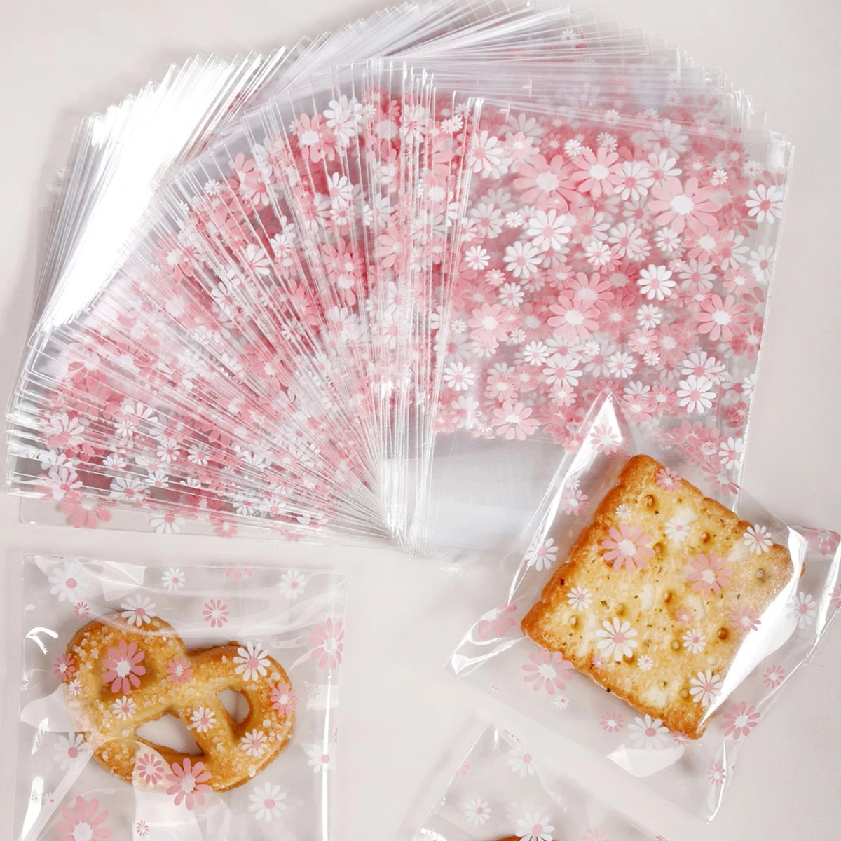 100Pcs Plastic Packing Bags for Biscuits Candy Cookies Flower Self-Adhesive Bags Jewelry Party Gift Packaging