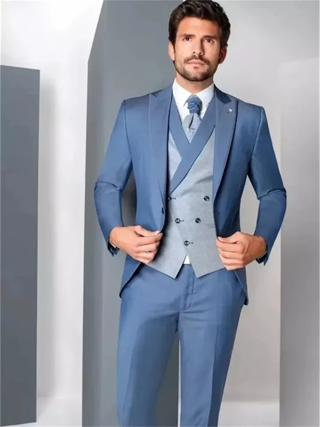 

3 Pieces Slim Fit Formal Suits For Men Costume Homme High Quality Fashion Male Blazer Vest Pants Groom Tuxedos