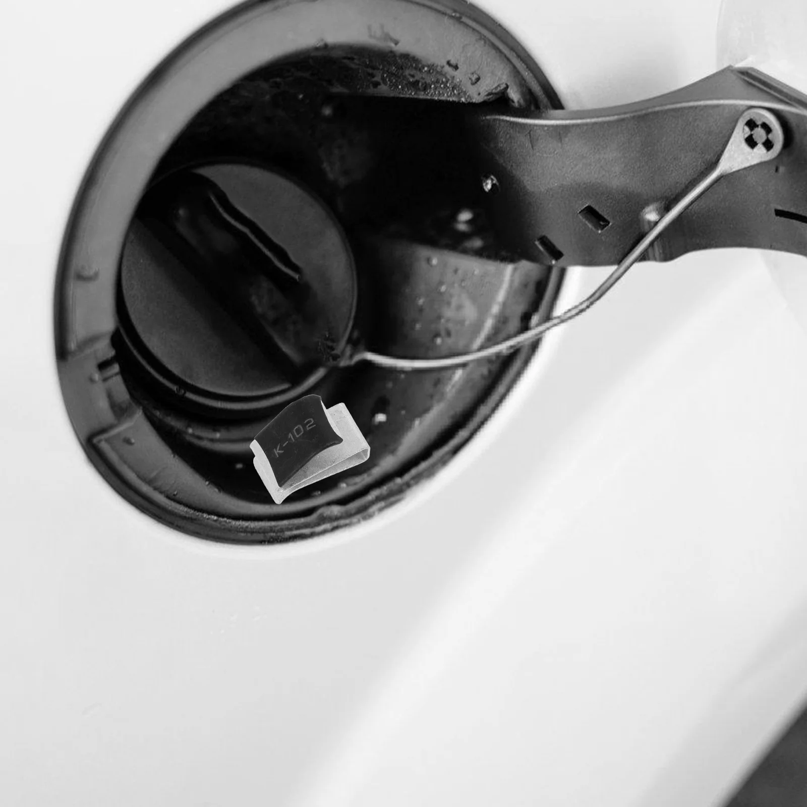 

Fuel Door Spring Clip Aluminum Alloy Plastic Replacement For Fuel Gas Lid Spring Release Durable Fast Installation Car