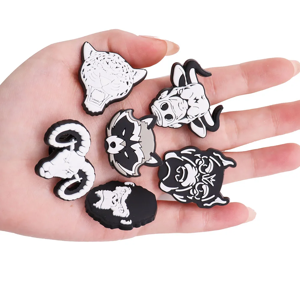 1-13Pcs Donkey Tiger Wolf Bear Black White Animals Shoe Buckle Charms Cool Decorations DIY Lovely Birthday Gifts