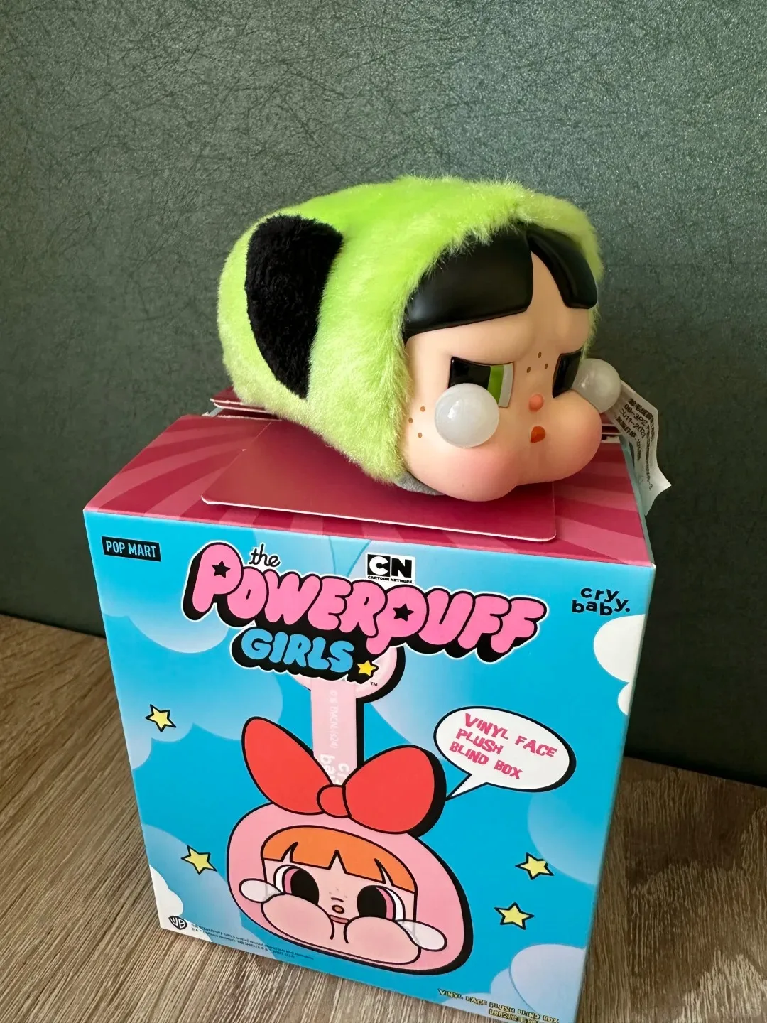 

Оригинальная коллекционная фигурка POPMART CRYBABY Flying Girl Police Series: трендовая, милая и изысканная, креативная коллекционная декоративная фигурка в подарок