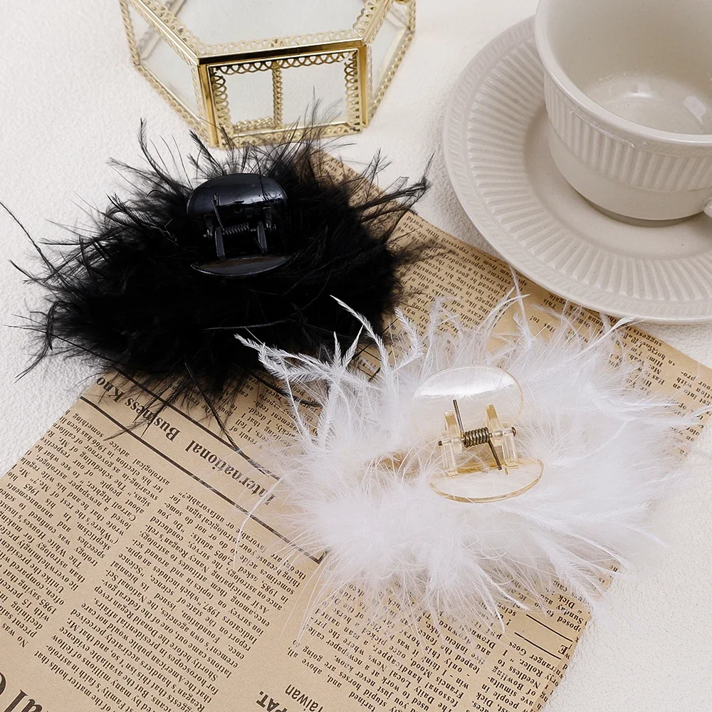 Sweet Ostrich Feather Hair Clip Female White Black Shark Hair Claw Headwear Women Hair Accessories 2024 Summer clip