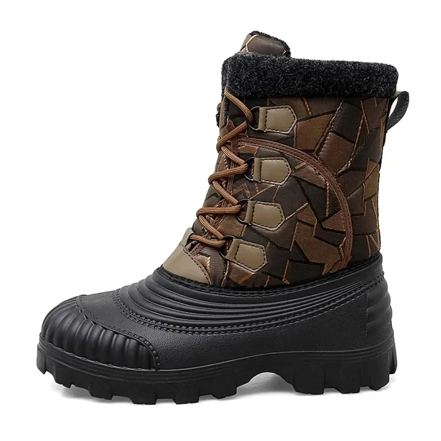 Botas altas de camuflaje para invierno, zapatos cálidos y gruesos de felpa para caminar al aire libre, botas de nieve impermeables, zapatos de algodón con cordones para hombre