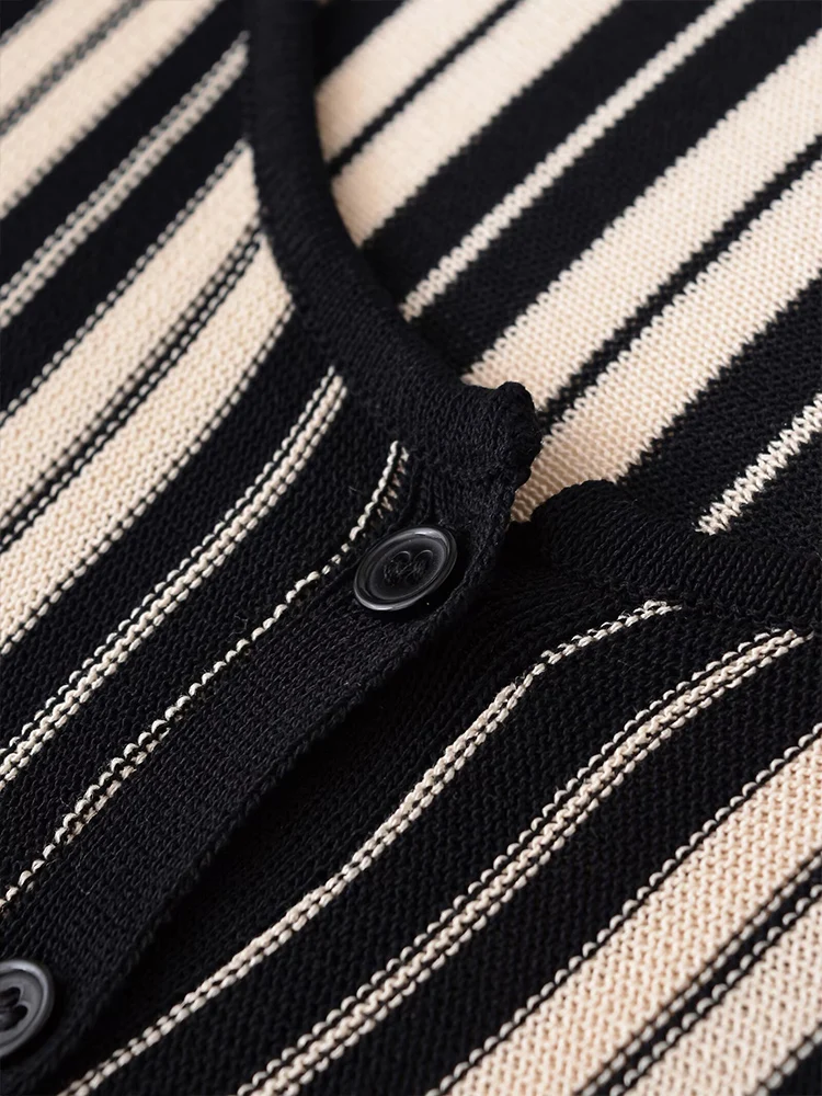 TRAF maglione a righe a maniche corte con collo rotondo semplice e temperamento casual da donna in stile europeo e americano