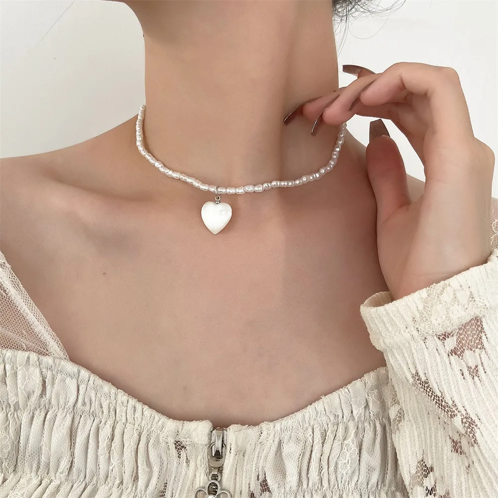 New Korean Fashion Peach Heart Pendant Necklace for Women Beaded Pearl Pendant Necklace Designer Jewelry Collares Para Mujer