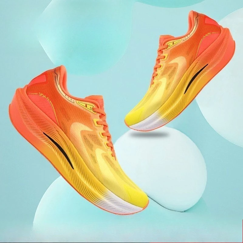 

2026 New Luxury Running Shoes Men Anti-Slippery Outdoor Sports Shoe Unisex Training Shoes Man Carbon Plate Walking Sneakers Men