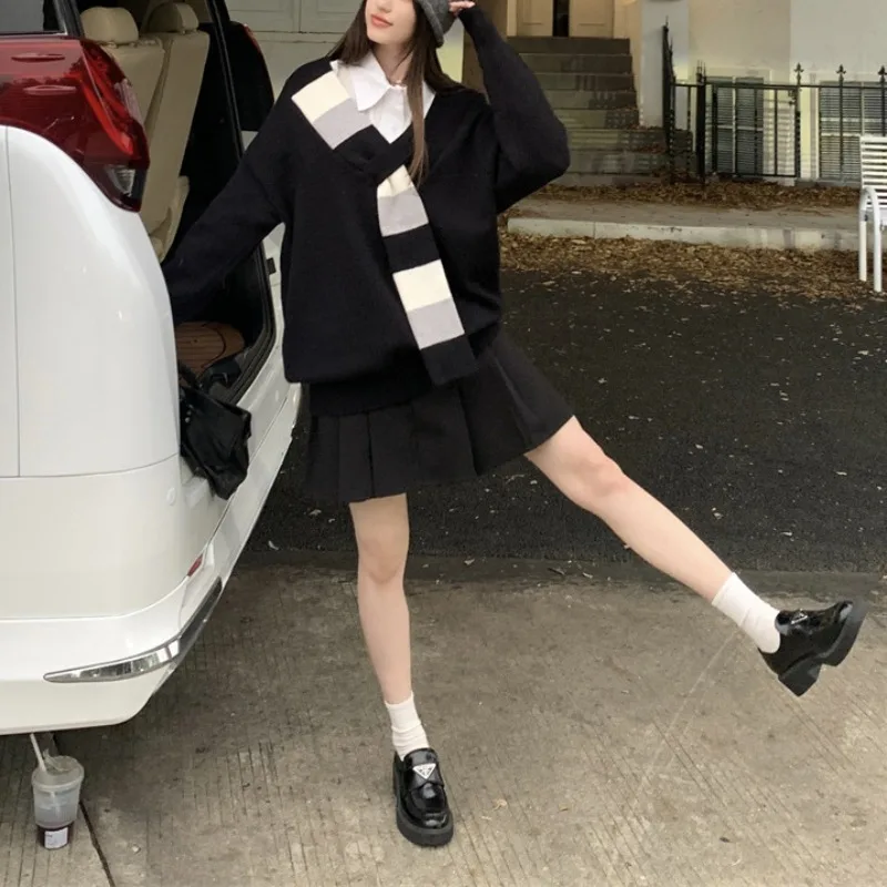 

Long Sleeve Sweaters for Women Fake Two-piece V-neck Striped Autumn Winter Design Scarf Decoration Ulzzang Thickened Pullovers