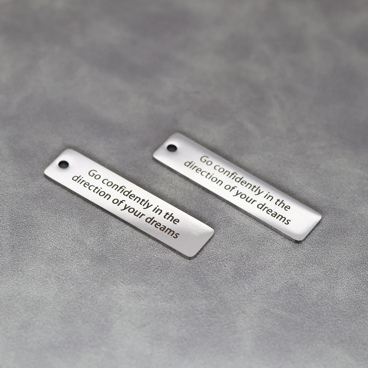 2Pcs/lot Stainless Steel Laser Engraved Go Confidently In The Direction Of Your Dreams Pendants For Jewelry Making Diy