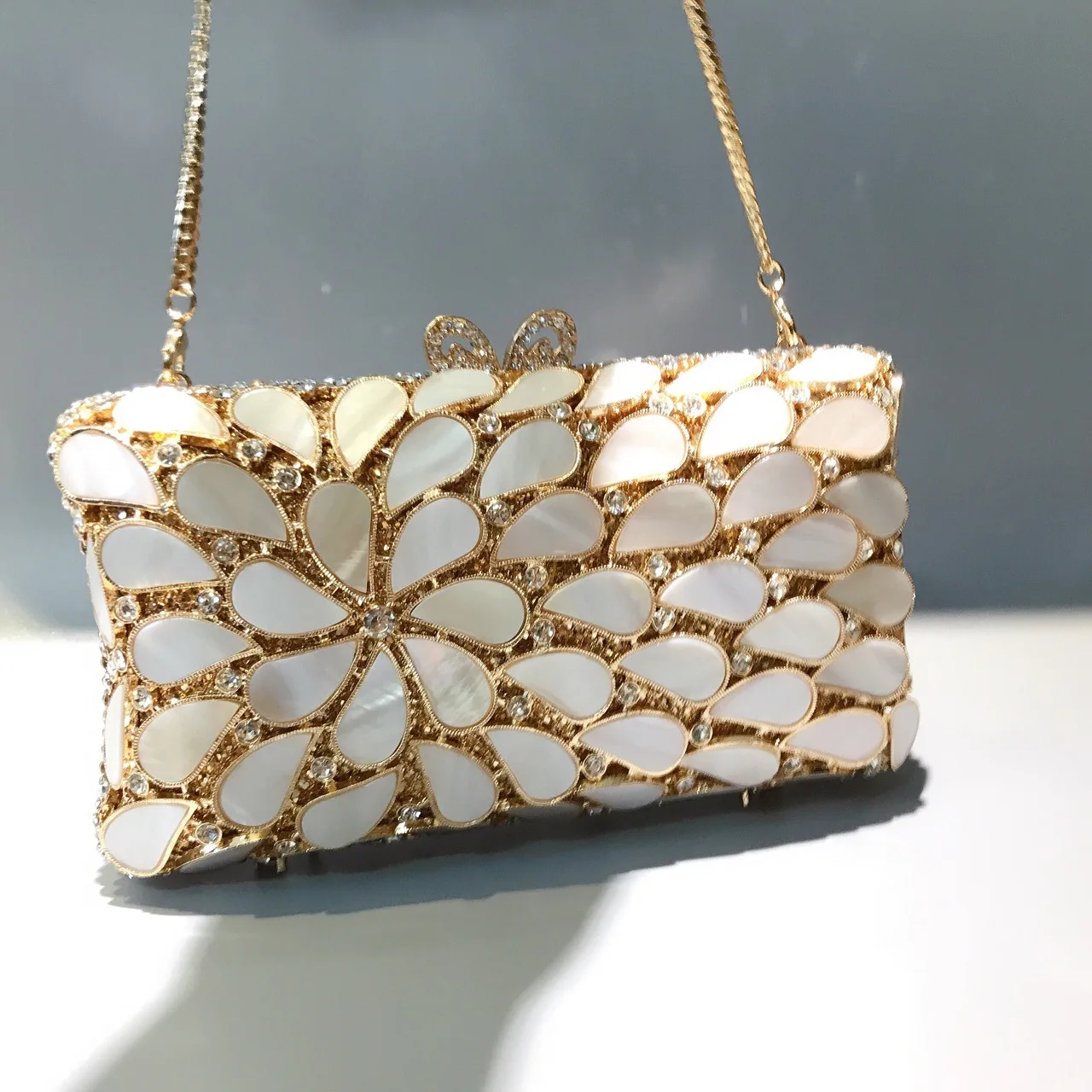 

Water Drop Shell Diamond Dinner Bag Empty Diamond Set Banquet Dress Crystal Clutch Bag Women's Light Luxury Style Evening Clutch