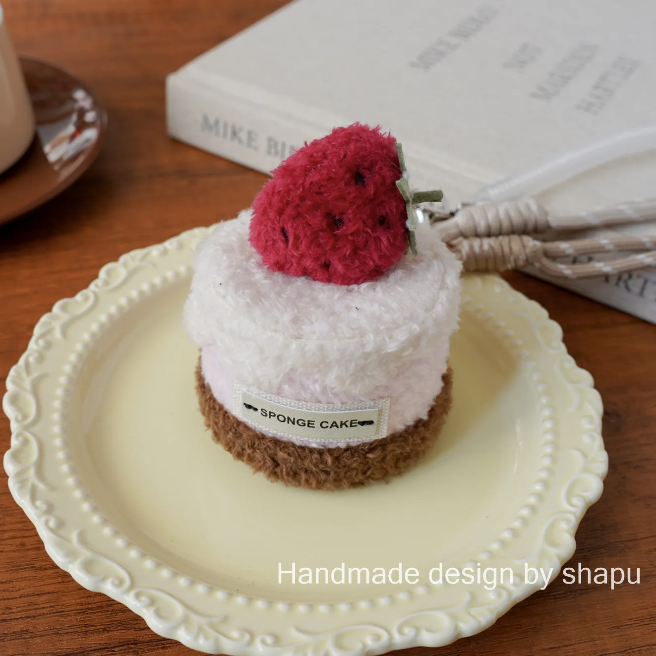 Korean Plush Cute Cherry Cake Hamburger Ice Cream Keychain Cartoon Sweet Simulation Dessert Fluffy Bakcpack Soft Pendant Keyring